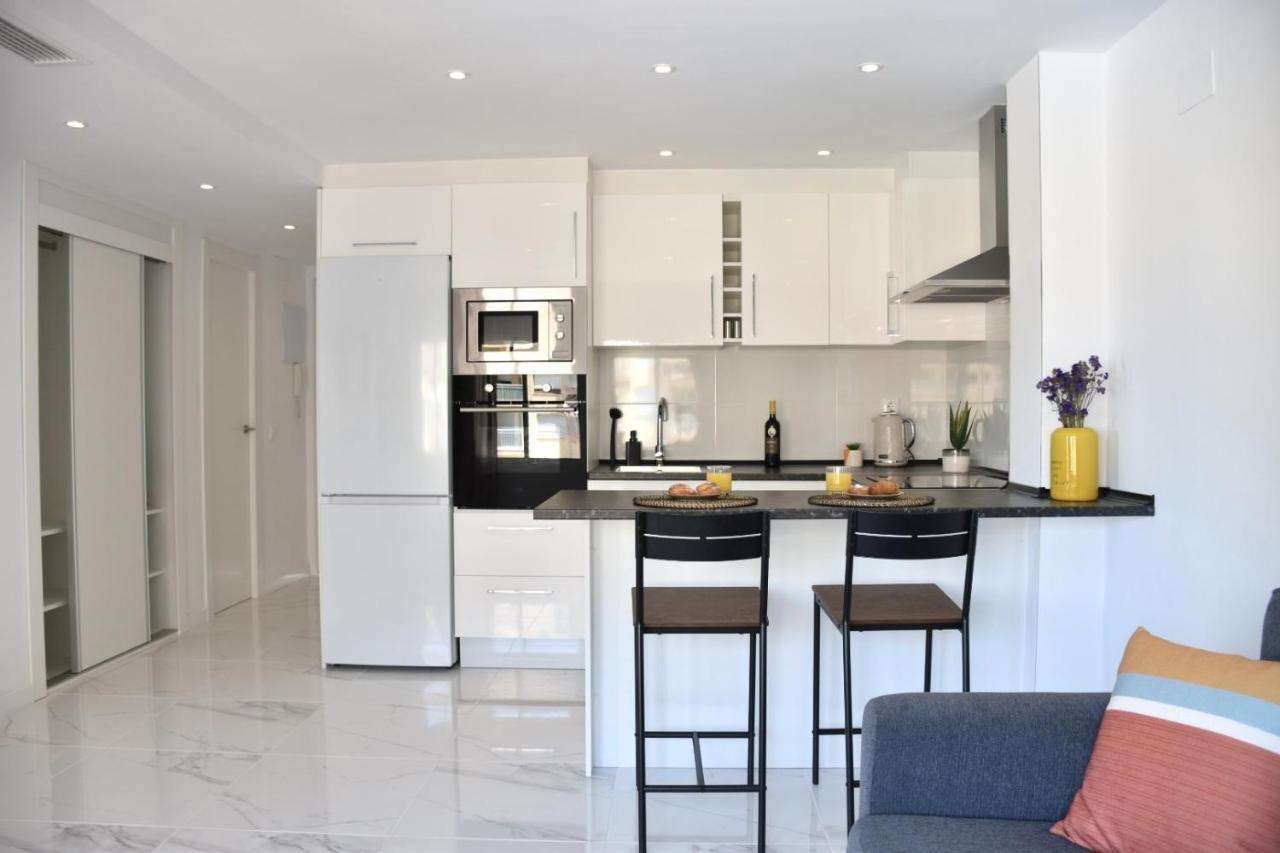 Myflats Deluxe Seafront Lägenhet Arenales del Sol Exteriör bild
